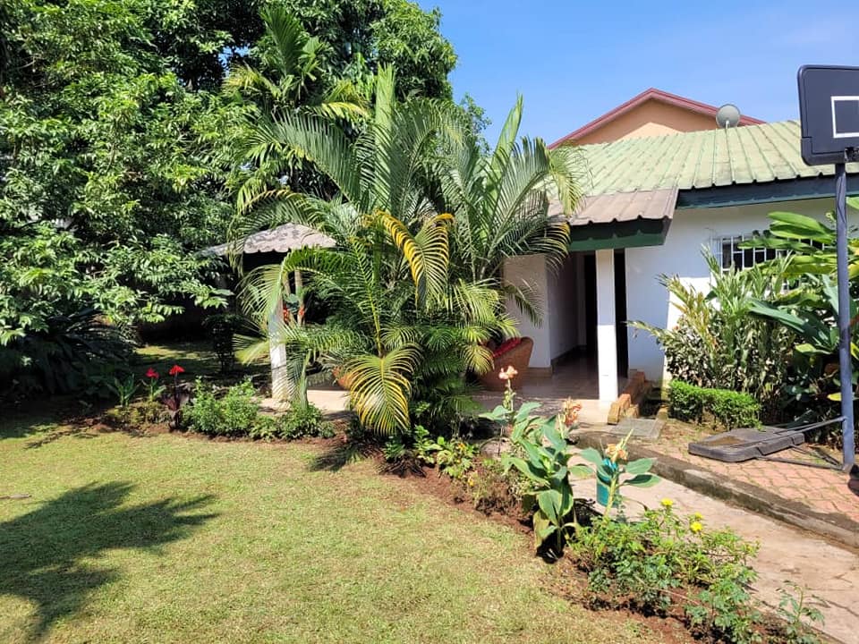 Belle villa navedc jardin  av louer