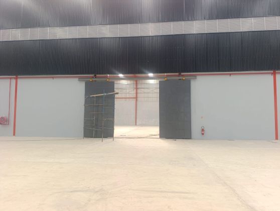 Location des Entrepôts moderne a Koumassi 