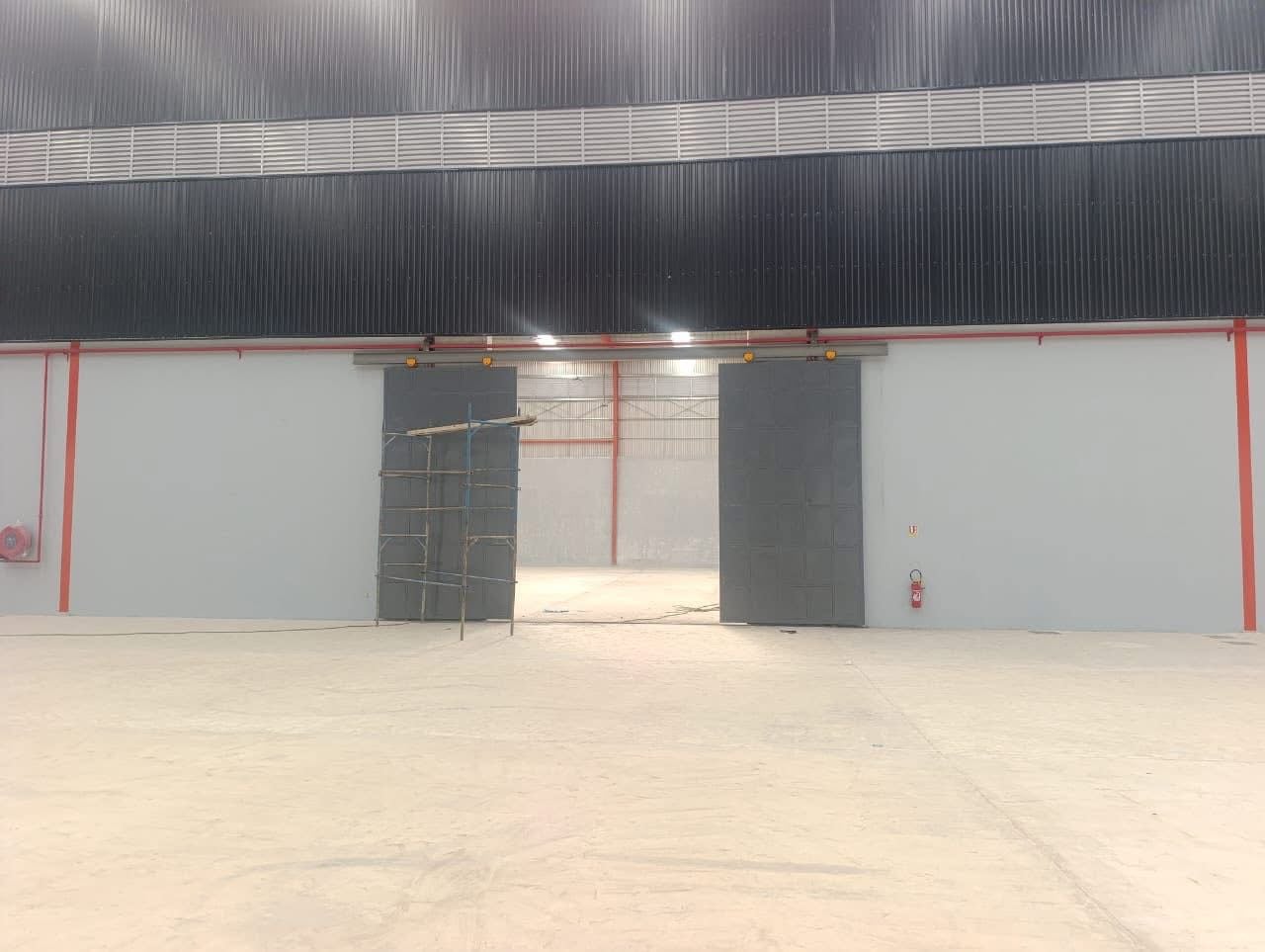 Location des Entrepôts moderne a Koumassi 