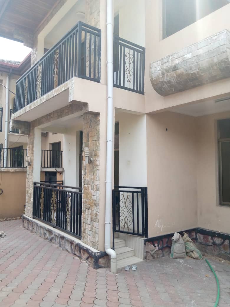 Maison en duplex - Quartier Météo 