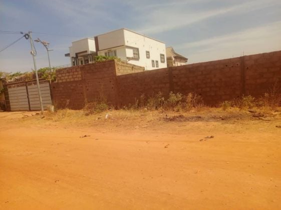 Ouaga 2000 à côté de Salitas : Une parcelle bien ...