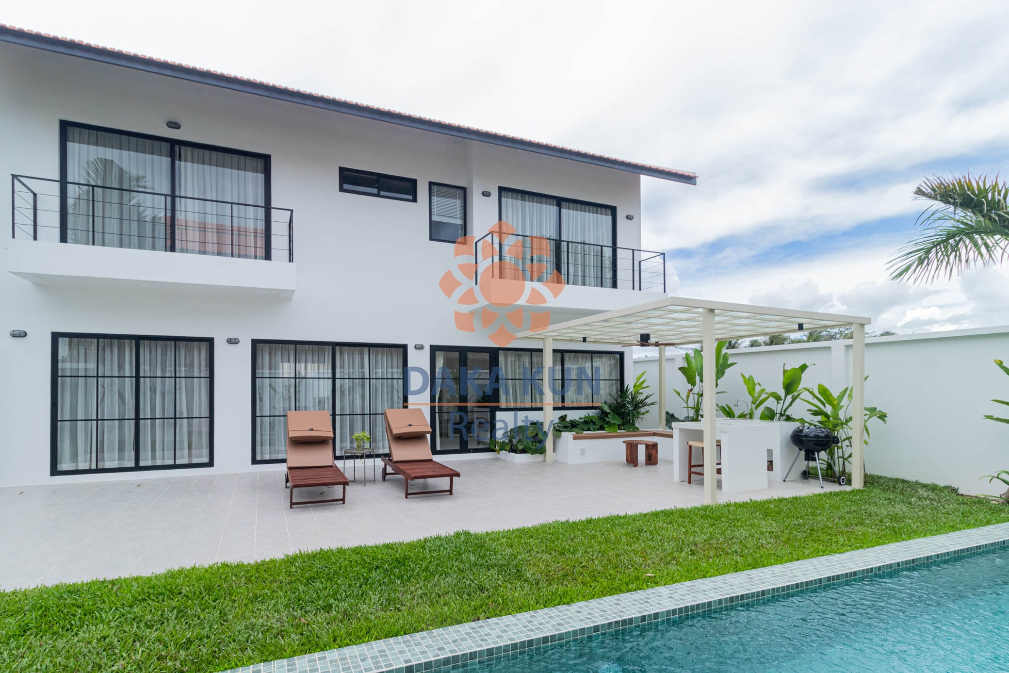 4 Bedrooms House for Rent with Swimming Pool in Siem Reap City in Svay Dangkum