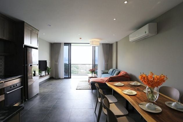 Nice 2 – bedroom apartment with balcony and clear view in Au Co ...