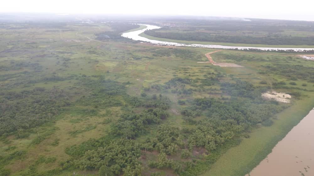 MISE EN VENTE DE 200 HECTARES À BASSAM MOTOBE PIEDS DANS L'EAU (VUE LAGUNAIRE)