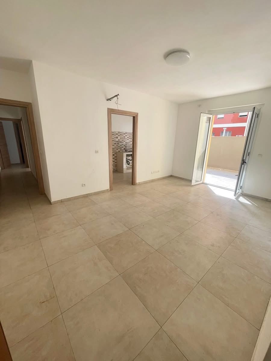 Appartement rez-de-chaussée en vente bassam modeste italia 