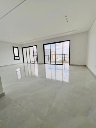 A LOUER  APPARTEMENTS 4 PIÈCES  RIVIERA 4 M'BADON dans un immeuble ...