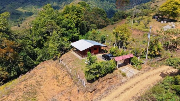 CABAÑA DE MONTAÑA CON VISTA AL VALLE EN QUEBRADAS, ...