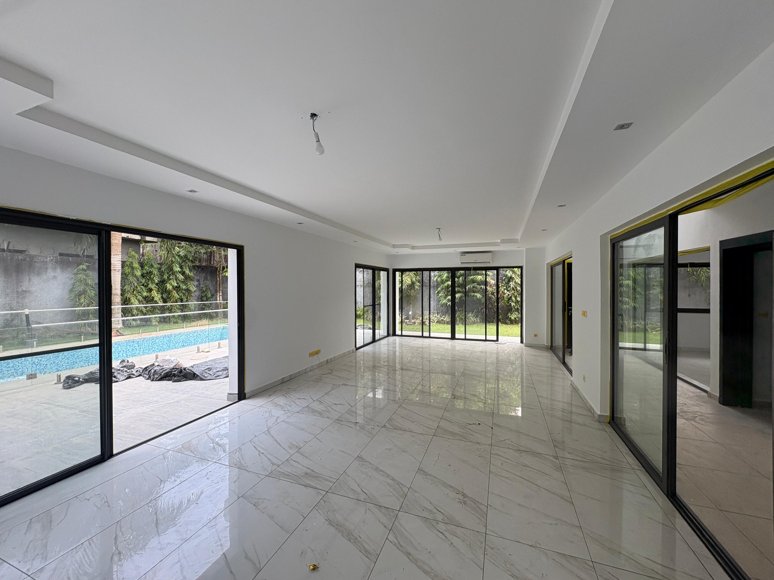 DUPLEX 06 PIÈCES À BEVERLLY HILLS 