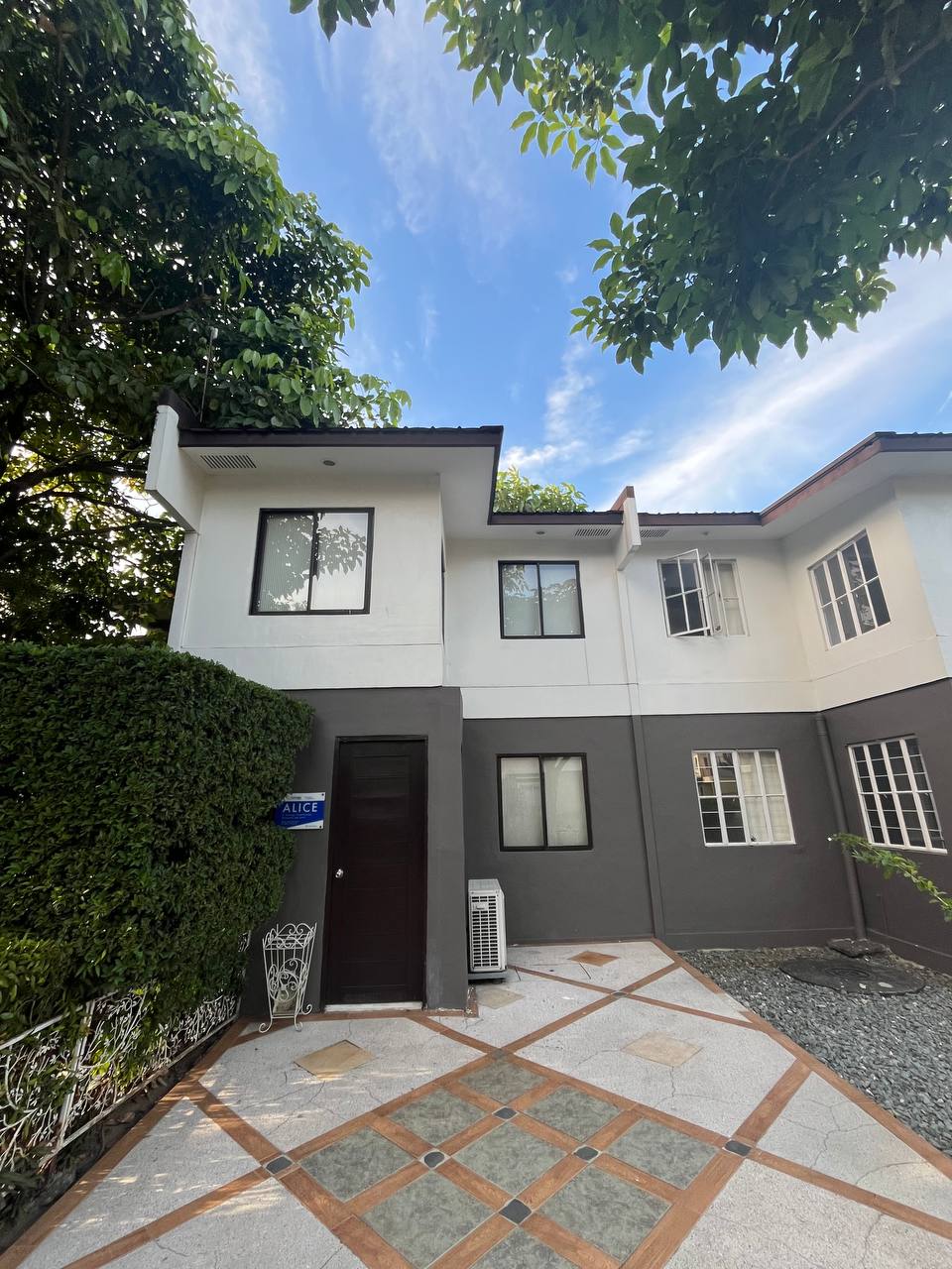 ALICE MODEL (TOWNHOUSE)