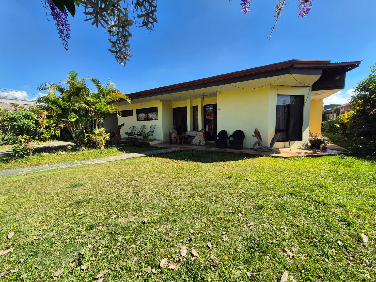 CASA EN VENTA EN BARRIO LOURDES, PÉREZ ZELEDÓN – 4 HABITACIONES CERCA DE WALMART