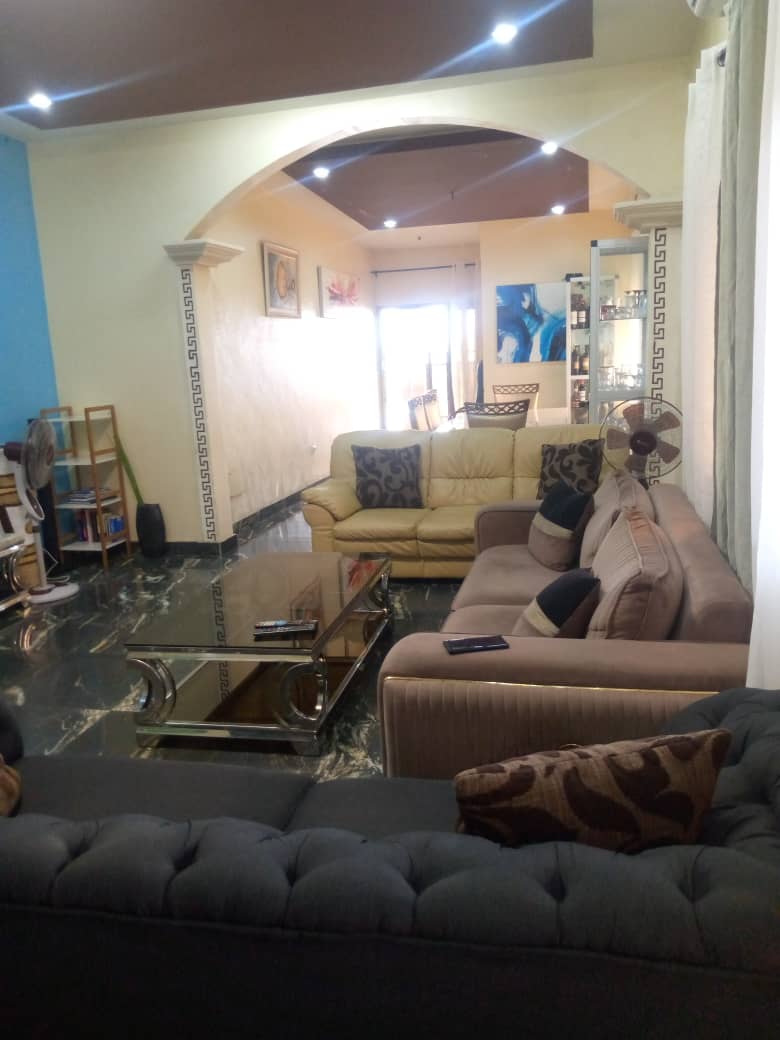 Location appartement meublé 3 pièces, Sainte Rita - Cotonou 