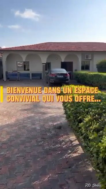 Se vende chalet de una sola planta, 4 habitaciones, Bassam Mockeyville, en 600 m²