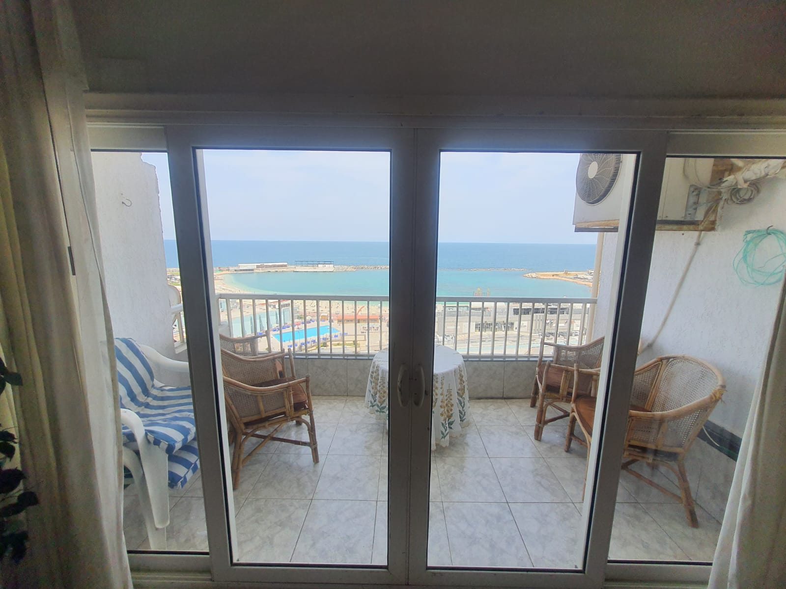 Appartement avec vue sur mer - Vue panoramique à 180 degrés sur le front de mer