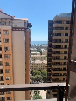 1 BDR for rent close to Port Baku & Khatai metro