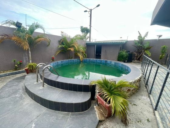 For sale in Bassam Mockeyville: Single-story villa with 5 rooms + swimming ...