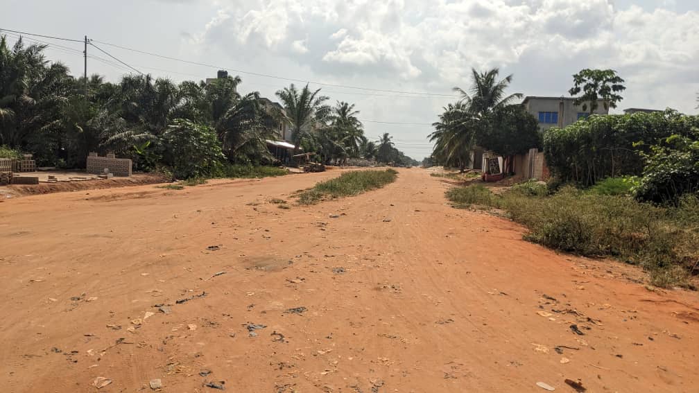 01 lot à déduire d'une parcelle de 02 lots collés à vendre à AGOÈ SOGBOSSITO (LOMÉ-TOGO)