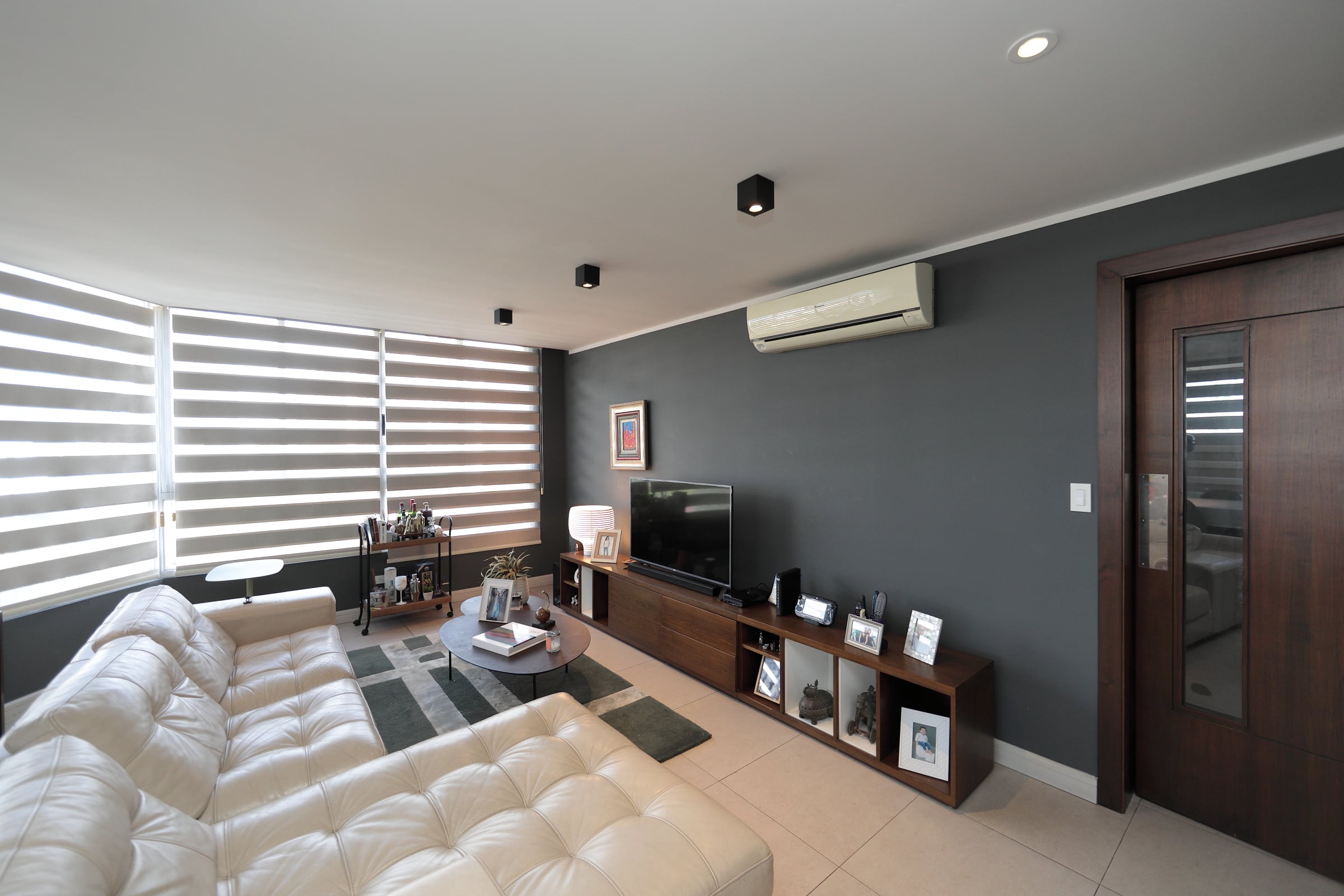 Retire in Comfort. Live in Panama.  Enjoy the lifestyle you've worked for in this beautifully renovated, spacious apartment in the heart of Panama City.