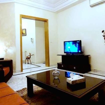 Particulier L Apt S1 meublé Ennasr2 pour étranger 