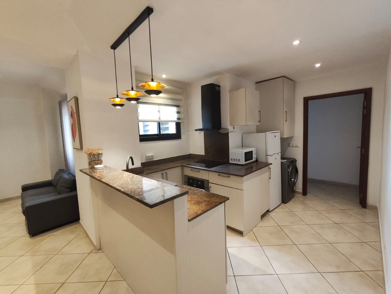 Loue une appartement meubl&#2013265929