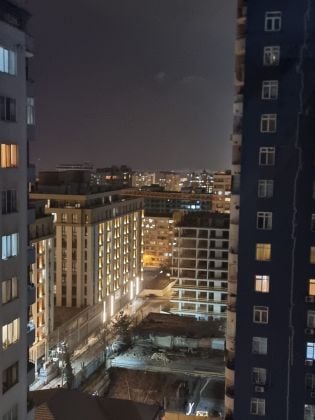 2 BDR close to Nizami metro (Caspian Plaza)