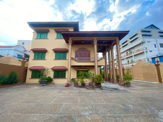 09 Bedrooms Villa for Rent near Street 271