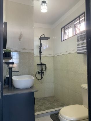 Modern 3-Bedroom Apartment with Private Pool – Flic en Flac