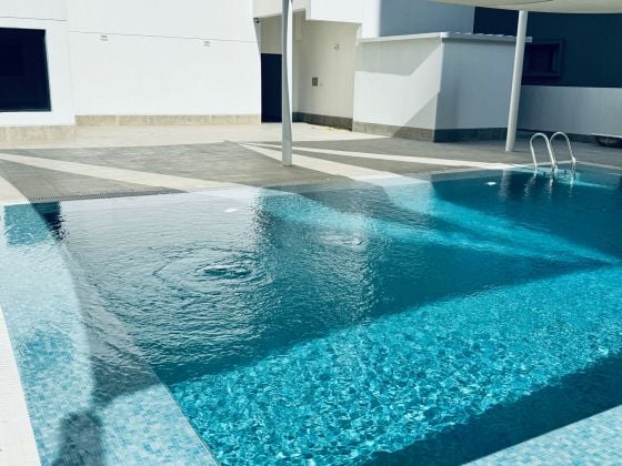 Apartamento en alquiler en Al Shaab Al Bahri que consta de