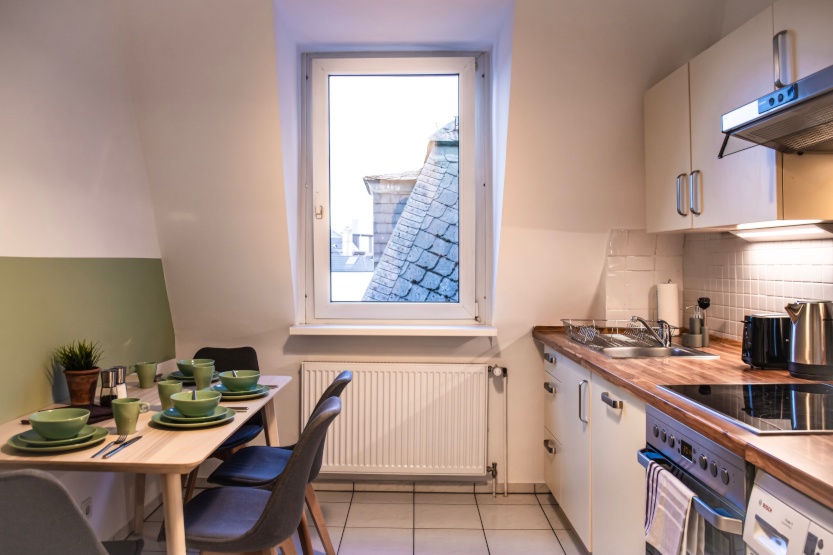 Available rooms in 3bedroom flatshare