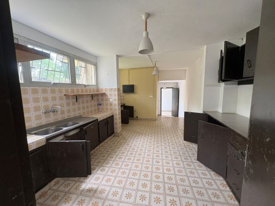 DUPLEX AVEC PISCINE 06 PIÈCES AUX VALLON