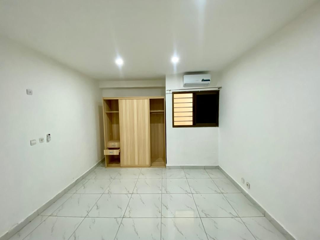 MISE EN VENTE D'UN APPARTEMENT À LA 7em tranche