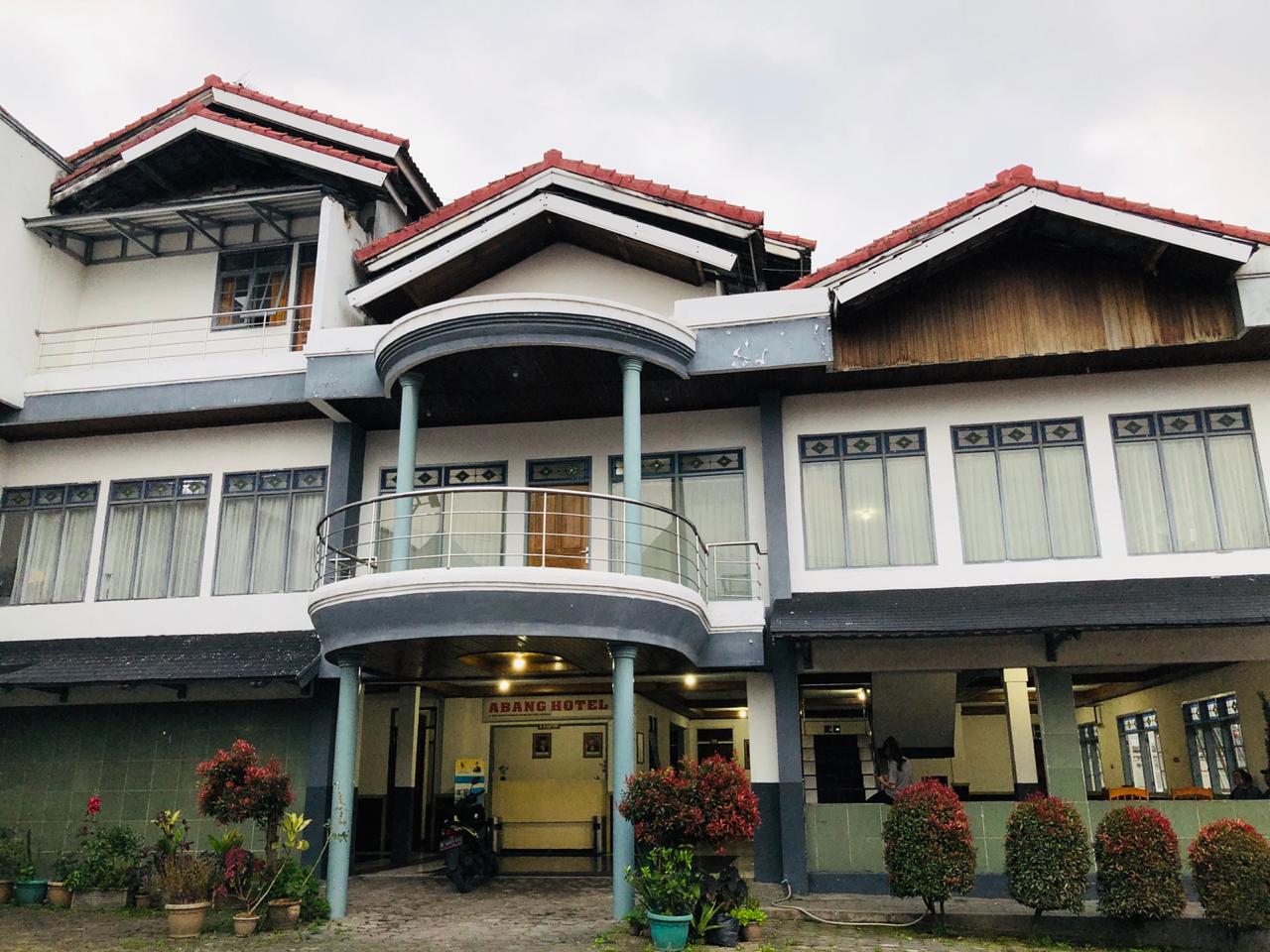 Hotel Abang Ciwidey Fully operational hotel offered below NJOP (government tax assessed value).