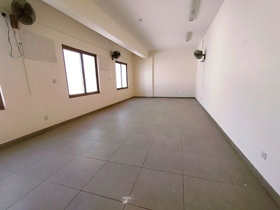 [For Rent] Labour Camp in Salamabad | 96 Lbs. Capacity | BD.1,900/- 