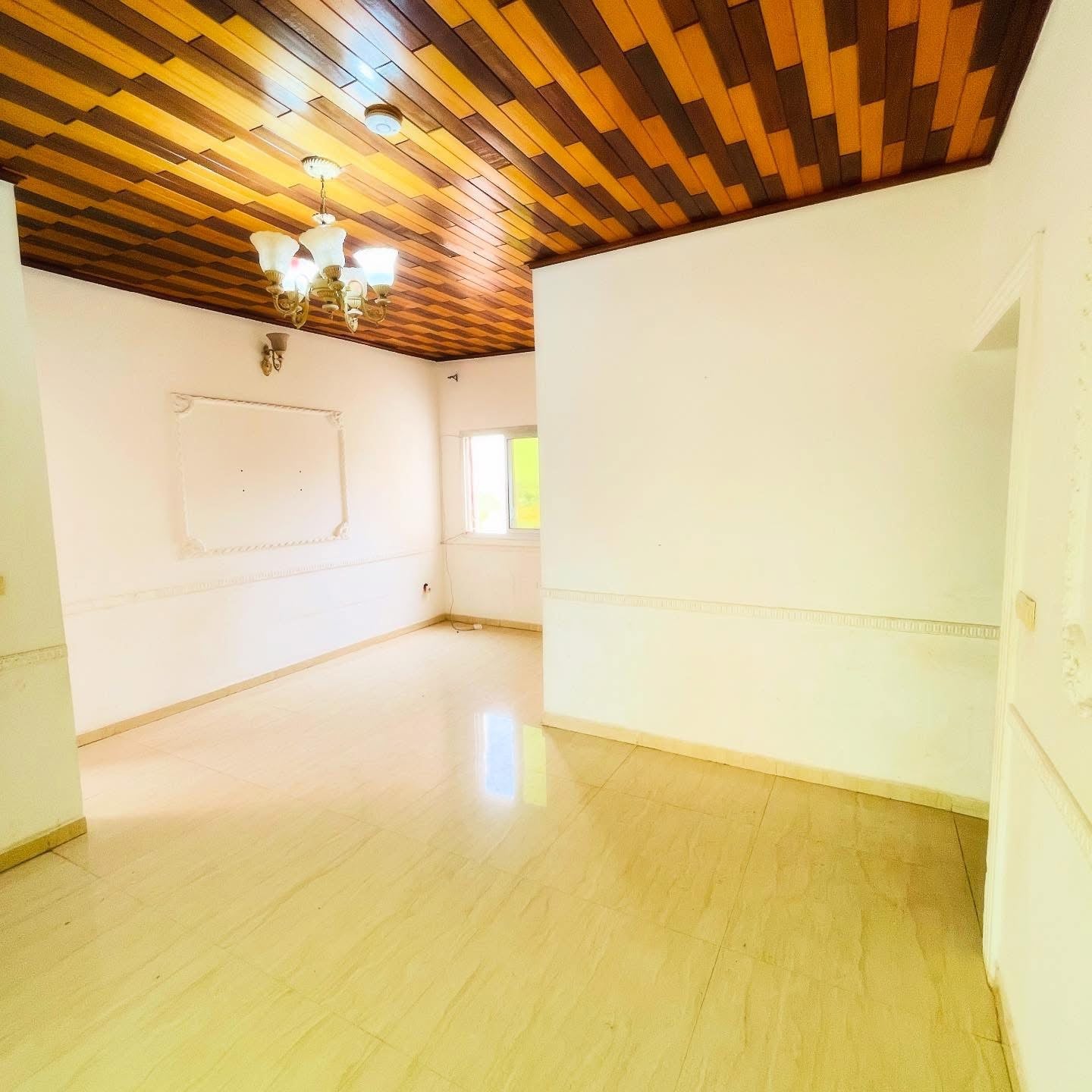 APARTAMENTO DE 2 HABITACIONES EN ALQUILER EN BASTOS