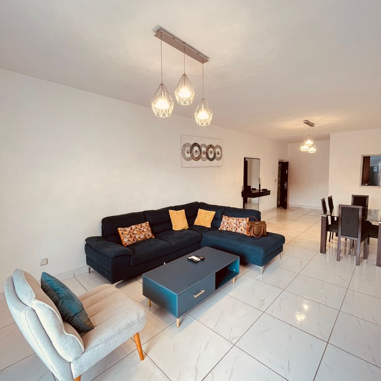 MISE EN VENTE D'UN APPARTEMENT AU DEUX PLATEAUX