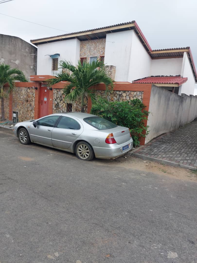 Bassam, distrito de Rosier - Villa dúplex de 5 habitaciones en venta