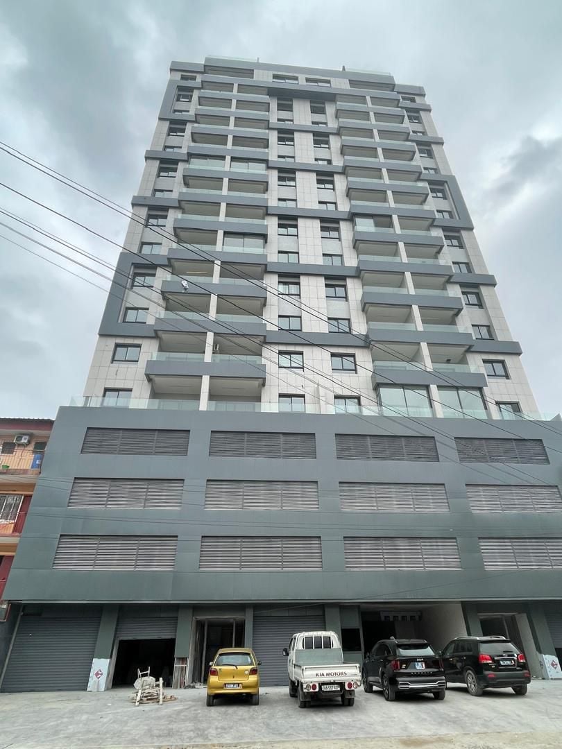 Appartement de très haut standing en zone 4 Bietry