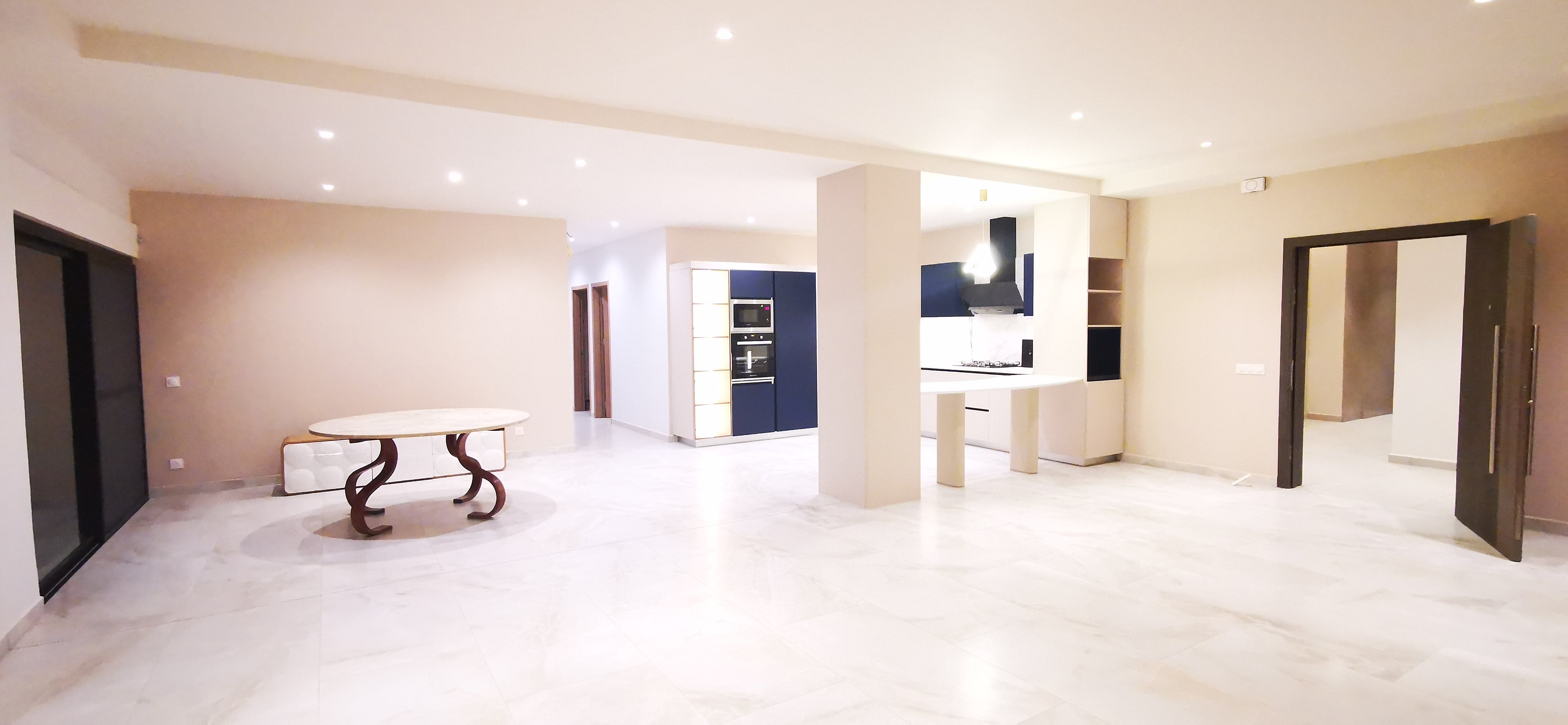 Luxury 4-bedroom apartment. 5 minutes from Ankorondrano