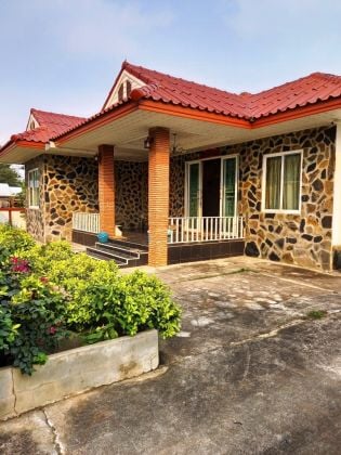 A lovely country villa Chaiyaphum The price is 2,495,000 but offers over ...