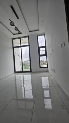 A VENDRE - DUPLEX DE 5 PIÈCES |ANGRE DJOROBITE 1&#55357&#56525*