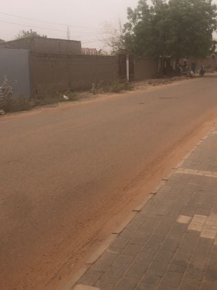 Terrain pan coupée en vente à Ouaga 2000 zone A