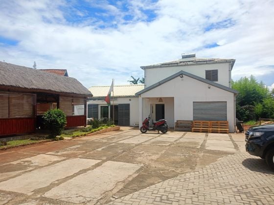 IVANDRY - Large 4-bedroom villa with solar kit and large garden on a ...