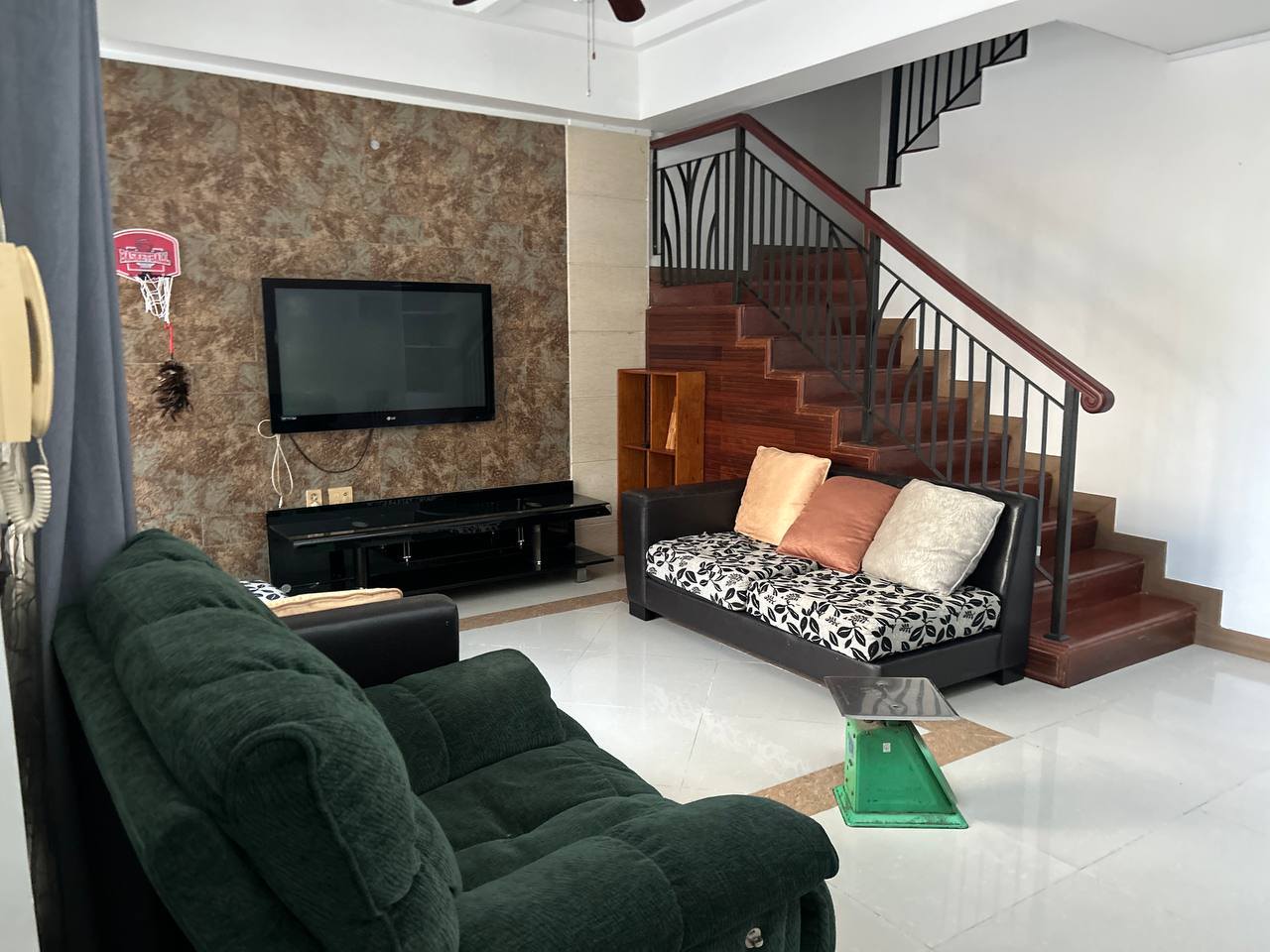 House 4 bedrooms for rent 