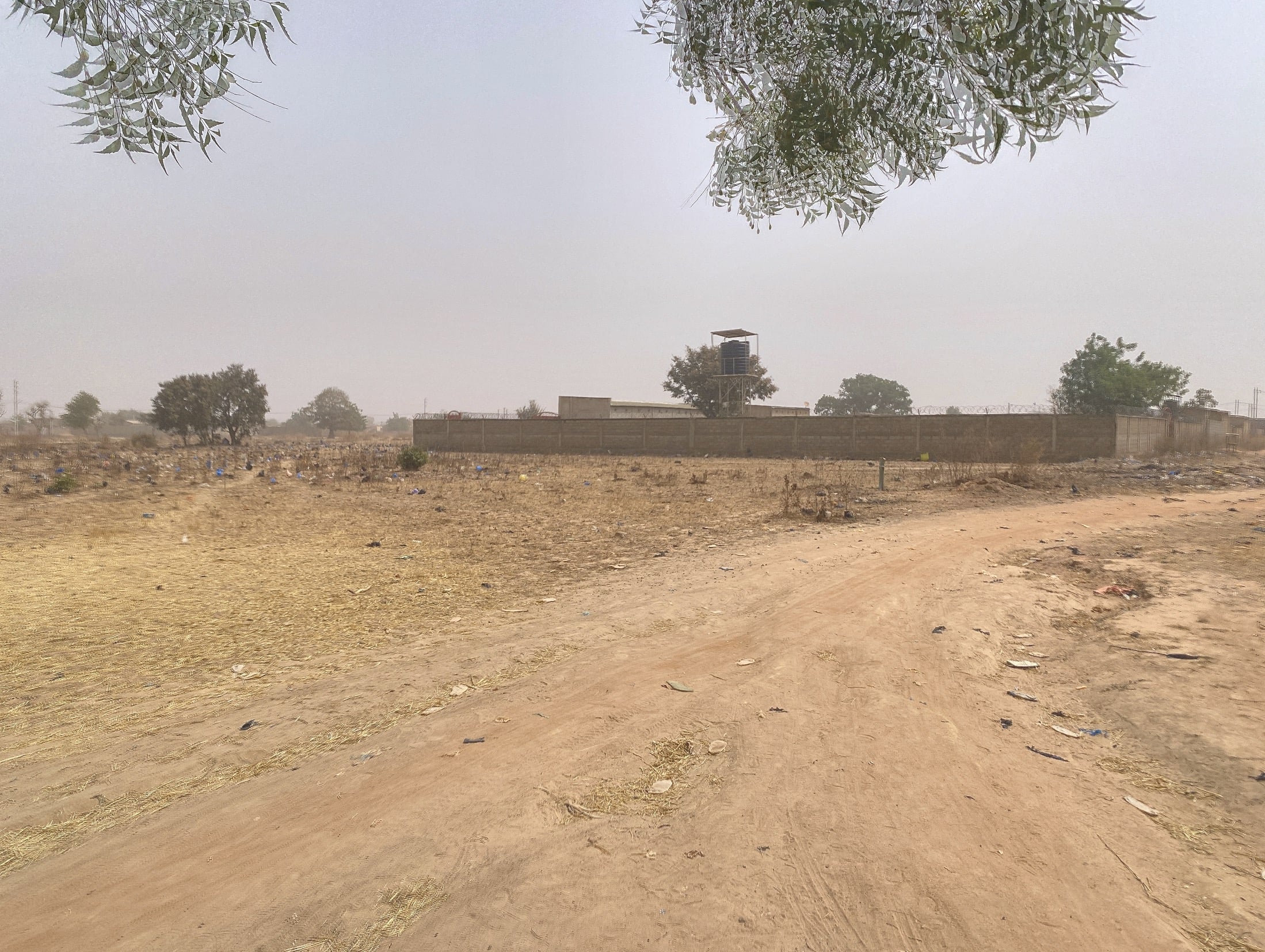 OPPORTUNITÉ EXCEPTIONNELLE : TERRAIN DE 1050 M² À RIMKIETA À PROXIMITÉ DU COMMISSARIAT EN VENTE SUR PERFECTOR IMMOBILIER