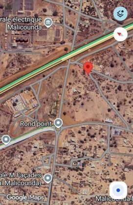 Terrain de 300 mètres carrés à vendre à ...