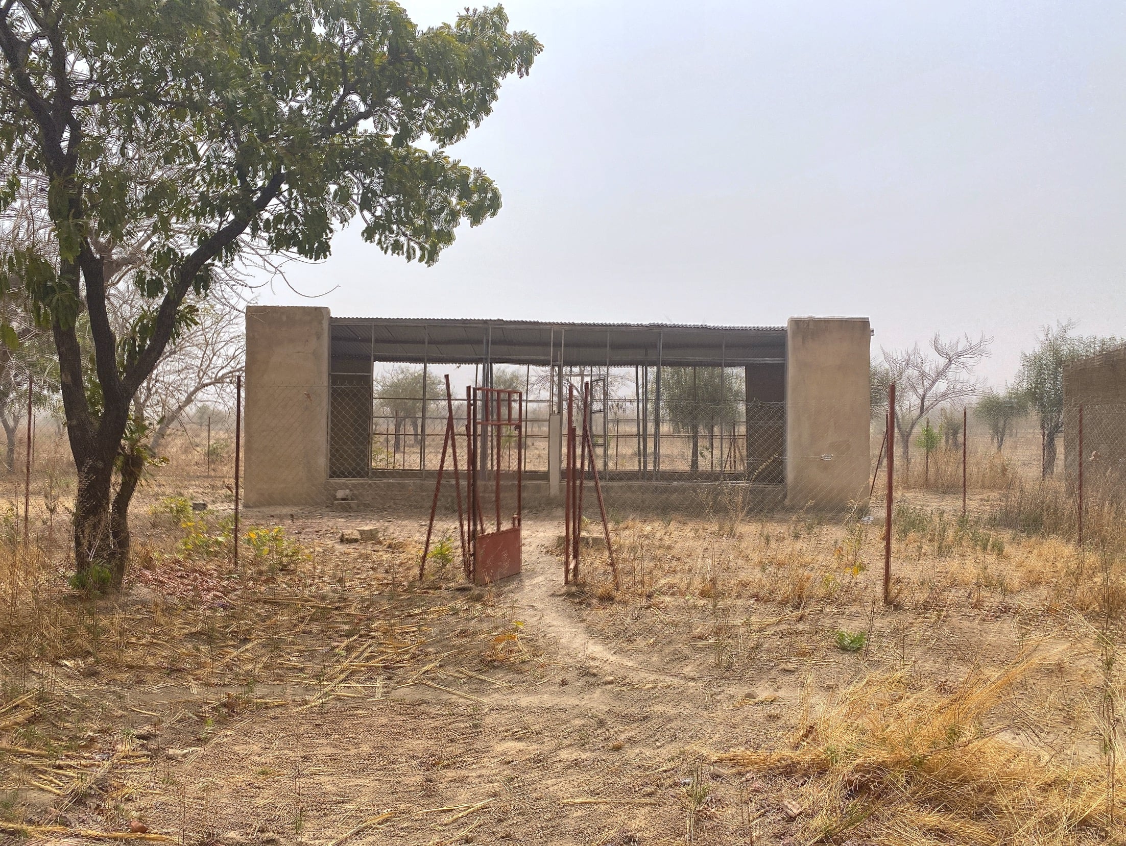 FERME INTÉGRÉE DE 11.500 M² AVEC INFRASTRUCTURES COMPLÈTES ET AUTONOMIE ÉNERGÉTIQUE À OUAGADOUGOU