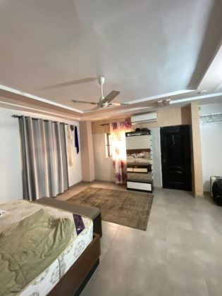 VILLA EN VENTA EN AGOÈ LEGBASSITO 