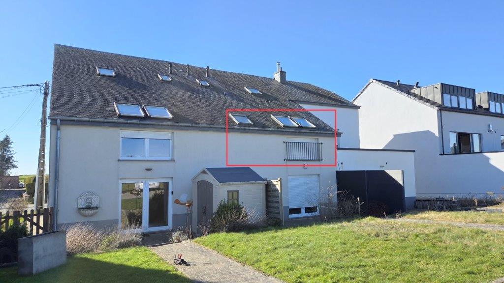 Belgique 6800 Libramont : appartement, +- 66m², 2ch, parking.