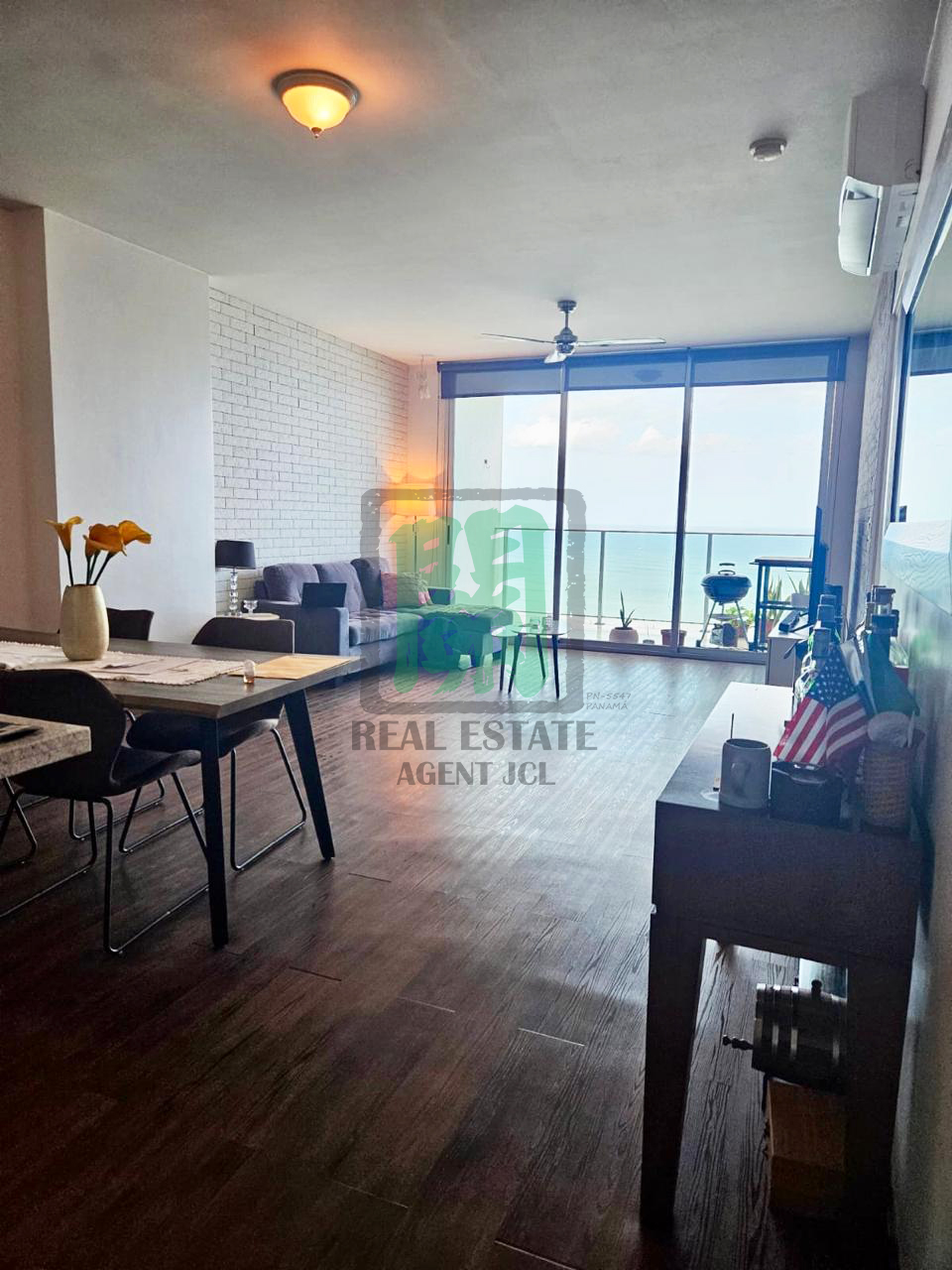 PH H2O – Avenida Balboa | High-Floor Apartment for Sale