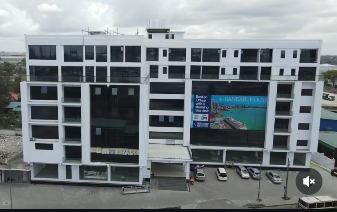 Bureaux, locaux commerciaux, showroom à louer à Dar es Salaam