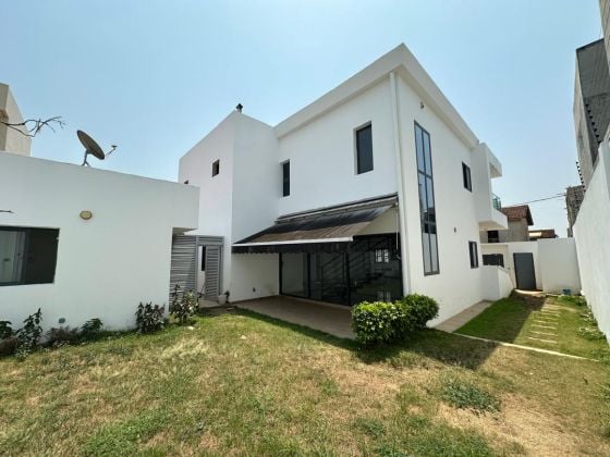 Superbe villa duplex de 4 chambres sallon en location à la Riviera ...